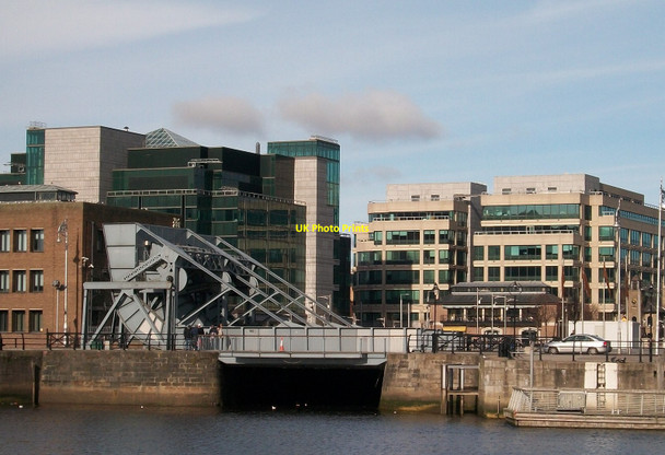 Photo 6"x4" The drawbridge at the entrance to George's Dock Dublin\/O1534 c2010