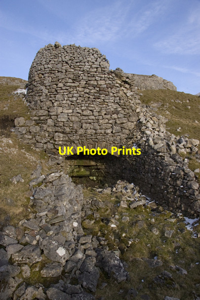 Photo 6"x4" Lime Kiln in Middle Pasture New Houses\/SD8073 c2010