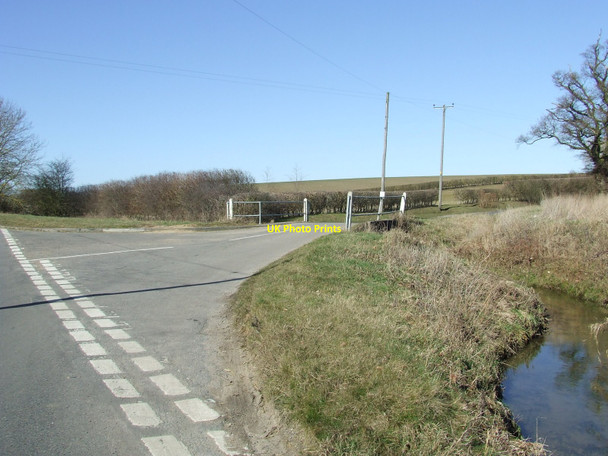 Photo 6"x4" Road Junction Monk Soham c2010