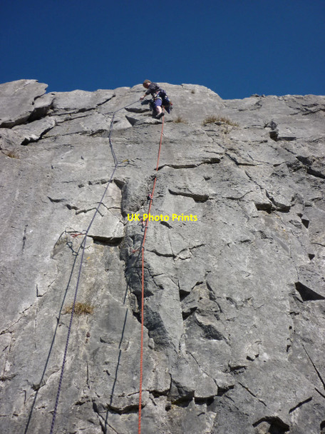 Photo 6"x4" Climbing on Pot Scar Feizor c2010