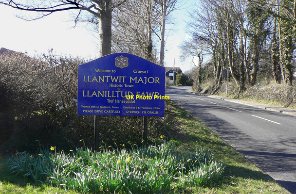 Photo 6"x4" Town sign, Boverton Road - Llantwit Major Llantwit Major\/Llanilltud Fawr c2010