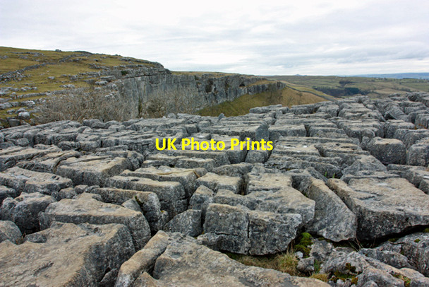 Photo 6"x4" Limestone Pavement above Malham Cove Malham\/SD9062 c2010