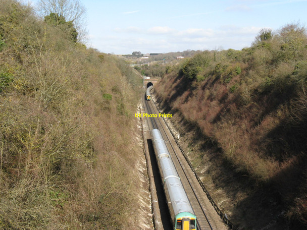 Photo 6"x4" Northbound London train approaching Clayton Tunnel Pyecombe c2010