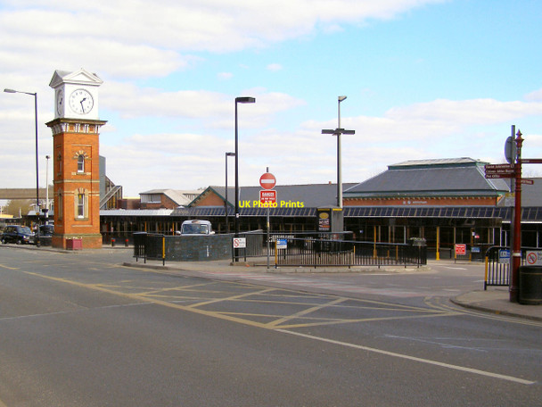Photo 6"x4" Altrincham Station Altrincham c2010