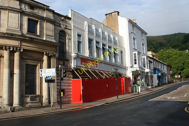 Photo 6"x4" Woolworths to Iceland conversion, Church Street Great Malvern c2009