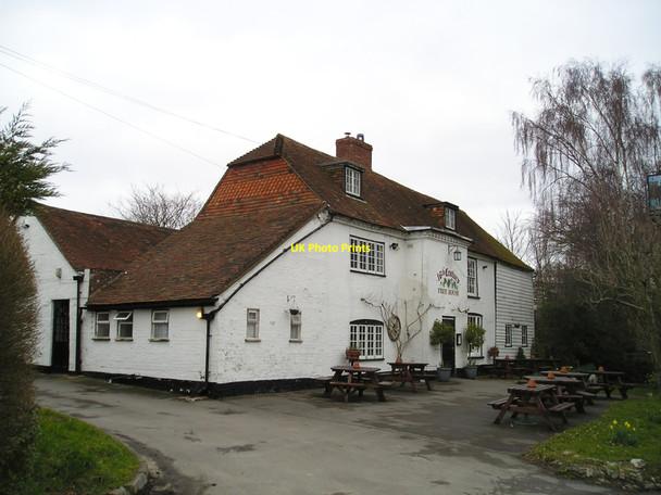 Photo 6"x4" The Woolpack Inn Pub, Warehorne, Ashford, Kent Warehorne c2010