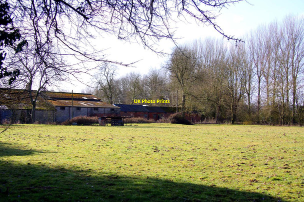 Photo 6"x4" Looking over a field to Medley Manor Farm Oxford\/SP5106 c2010