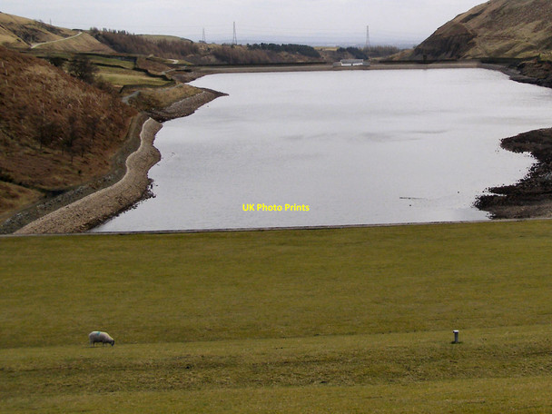 Photo 6"x4" Naden Middle Reservoir Rain Shore c2010 P1