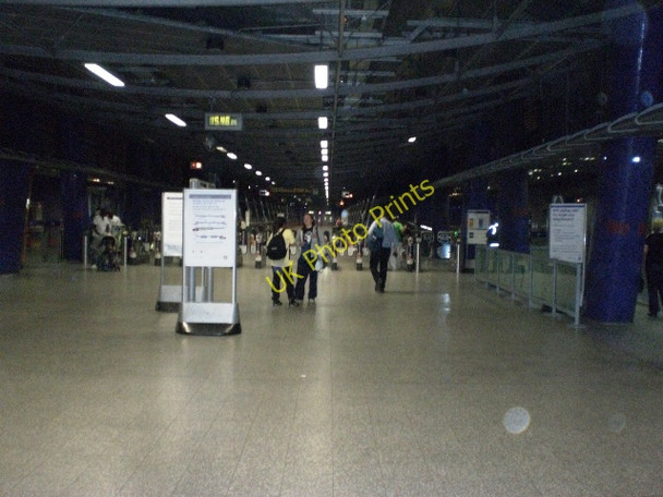 Photo 6"x4" North Greenwich Underground Station interior Greenwich\/TQ3977 c2009