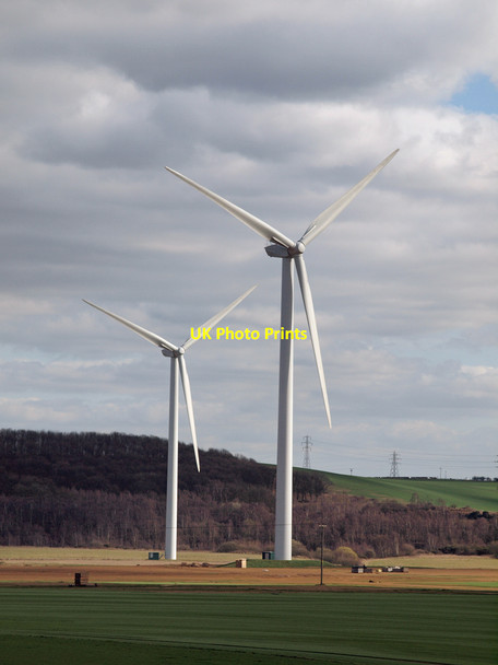 Photo 6"x4" Wind Turbines, Bagmoor Dragonby c2010