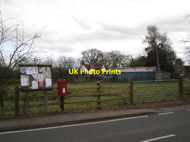 Photo 6"x4" Postbox and parish noticeboard, Five Ways Beausale c2010