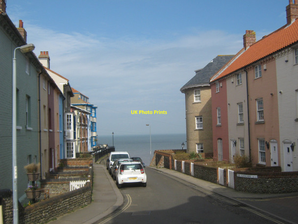 Photo 6"x4" The Gangway Cromer Cromer\/TG2142 c2010
