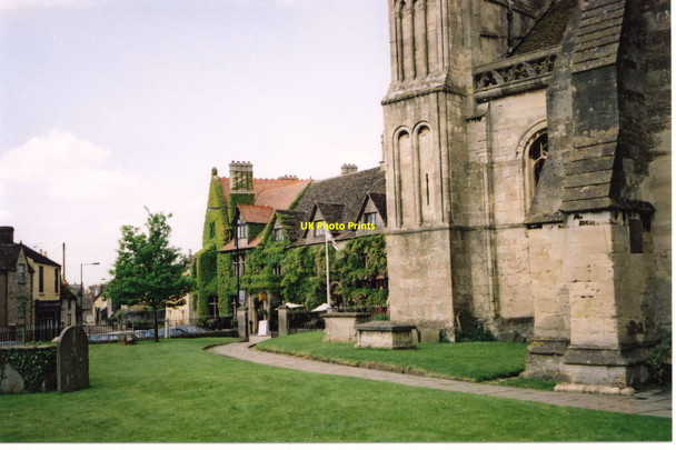 Photo 6"x4" The Old Bell Inn from Malmesbury Abbey Malmesbury c2004