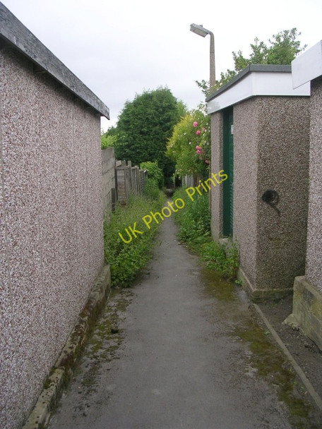 Photo 6"x4" Footpath - Royd Street Lingbob c2009