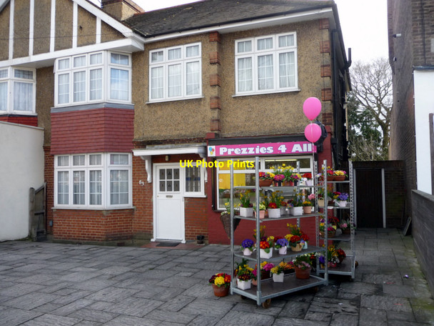 Photo 6"x4" Flower Shop, Bramley Road, London N14 Southgate\/TQ3094 c2010