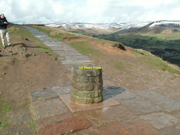 Photo 6"x4" Hollins Cross Edale c2010