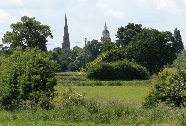 Photo 6"x4" Meadows near Ryall's Court Holly Green\/SO8641 c2009