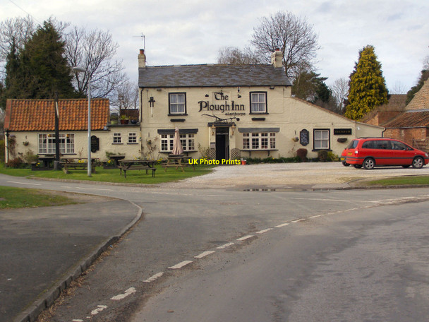 Photo 6"x4" The Plough Inn Allerthorpe c2010