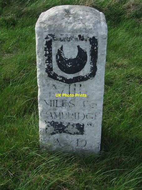 Photo 6"x4" Old Milestone Fowlmere c2010