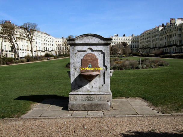 Photo 6"x4" Drinking Fountain - Brunswick Square Hove c2010