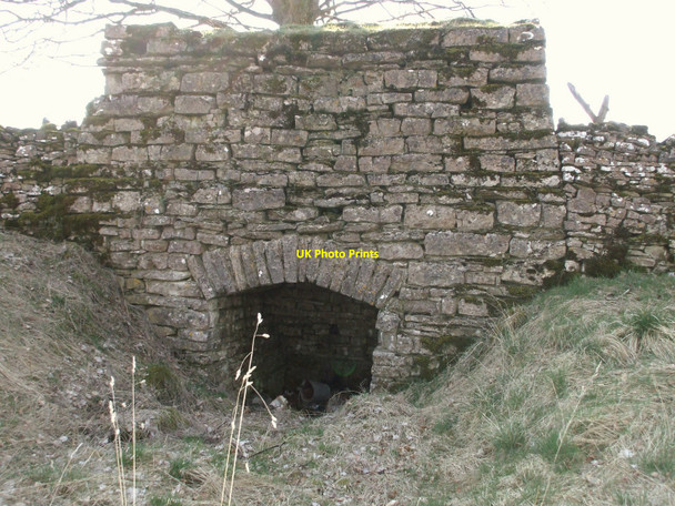 Photo 6"x4" Lime Kiln near Low Greenside Greenside\/NY7104 c2010