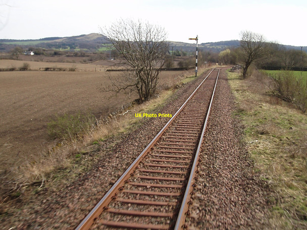 Photo 6"x4" Railway signal Linlithgow Bridge c2010