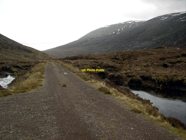 Photo 6"x4" Bealach nam Meirleach Loch an Tuim Bhuidhe c2010