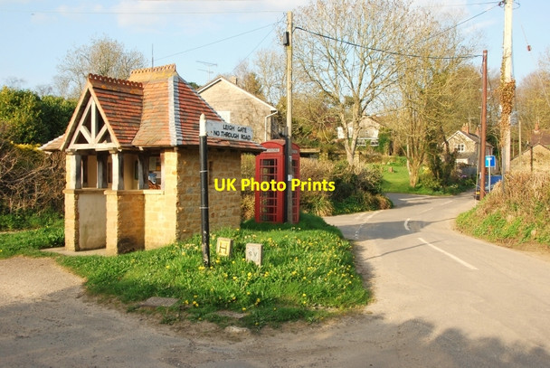 Photo 6"x4" West Milton: Bus Stop and Telephone Box West Milton c2010