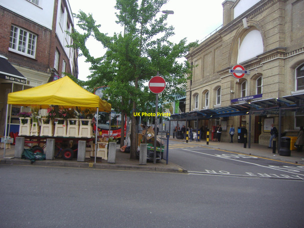 Photo 6"x4" Putney Bridge Station Approach Fulham c2008