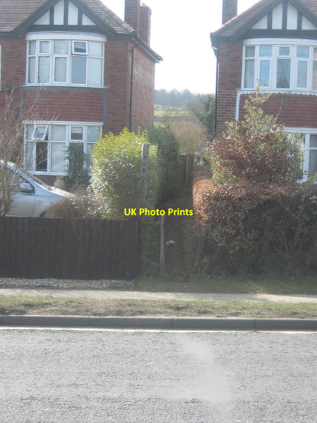Photo 6"x4" Public Footpath, Derby Road, Duffield, Derbyshire Flaxholme c2010