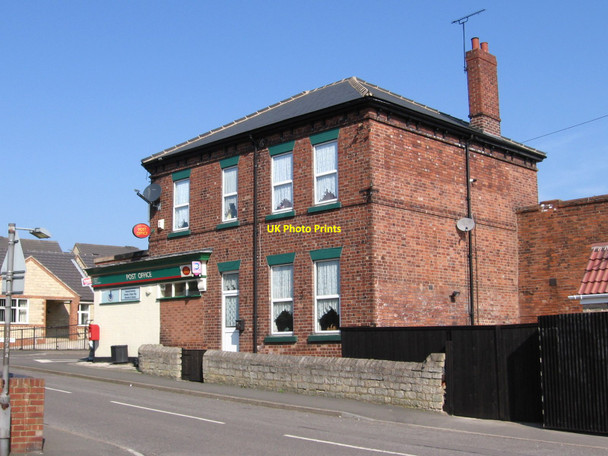 Photo 6"x4" Whaley Thorns - Post Office Nether Langwith c2010