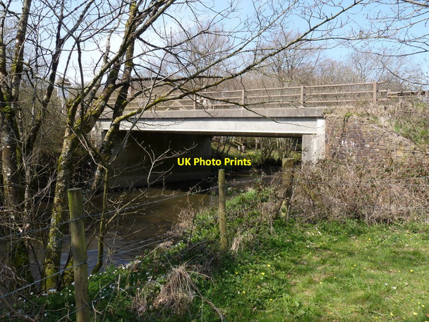 Photo 6"x4" Woodford Bridge as seen from downstream Forestreet c2010