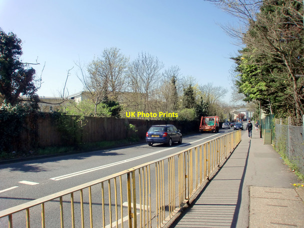 Photo 6"x4" Chessington Road, (B2200), Ewell, Surrey Ewell c2010