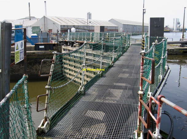 Photo 6"x4" Goole - Ocean Lock Goole c2010