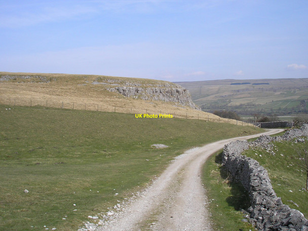 Photo 6"x4" Cool Scar Kilnsey c2010