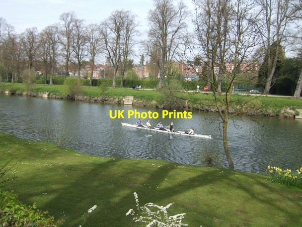 Photo 6"x4" Rowing on the River Severn Shrewsbury c2010