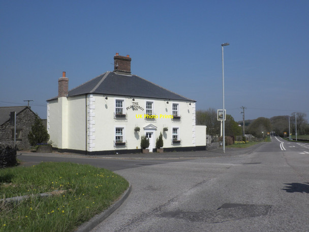 Photo 6"x4" The Ploughboy Inn, Green Ore crossroads Green Ore c2010