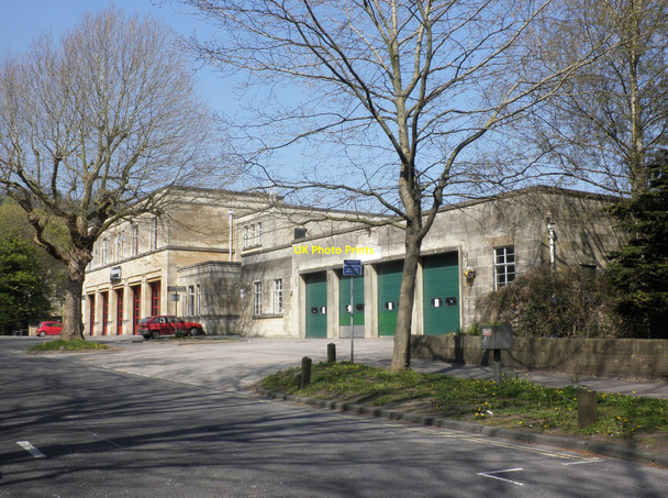 Photo 6"x4" Bath Fire and Ambulance station Bath\/ST7464 c2010