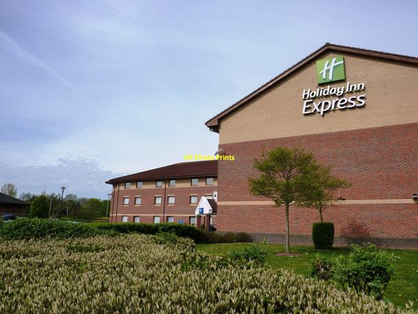Photo 6"x4" Holiday Inn  Express, Taunton Taunton\/ST2324 c2010