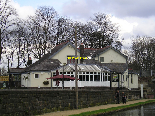 Photo 6"x4" The Bridge Inn Pub, Sale Sale c2010