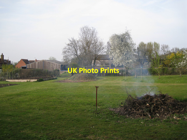 Photo 6"x4" A large garden, Radway Radway c2010