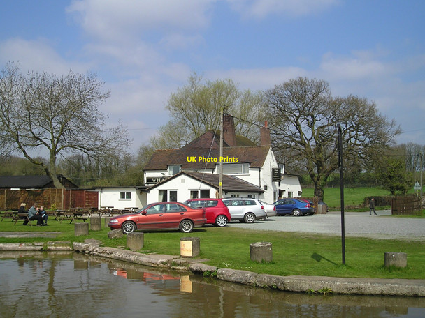 Photo 6"x4" The Wharf Tavern Pub, Goldstone Cheswardine c2010