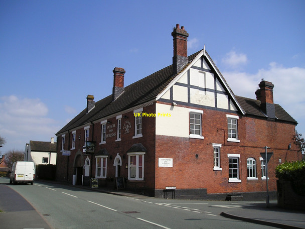 Photo 6"x4" The Coach and Horses Pub, Wheaton Aston Wheaton Aston c2010