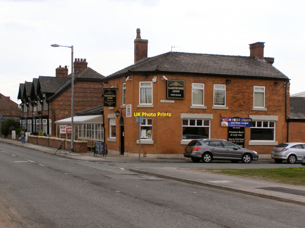 Photo 6"x4" Gardeners Arms Droylsden c2010