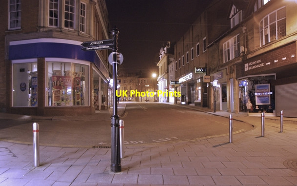Photo 6"x4" Yeovil: Middle Street at Night Yeovil c2010