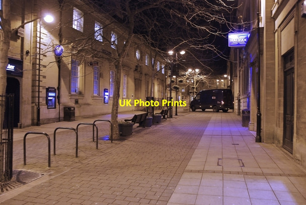 Photo 6"x4" Yeovil: King George Street at Night Yeovil c2010