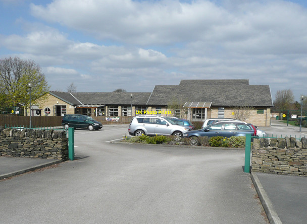 Photo 6"x4" St Patrick's School, Hullen Edge Road, Elland Elland c2010