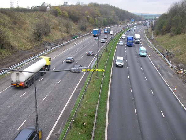 Photo 6"x4" M62 at Birkenshaw Cleckheaton c2009