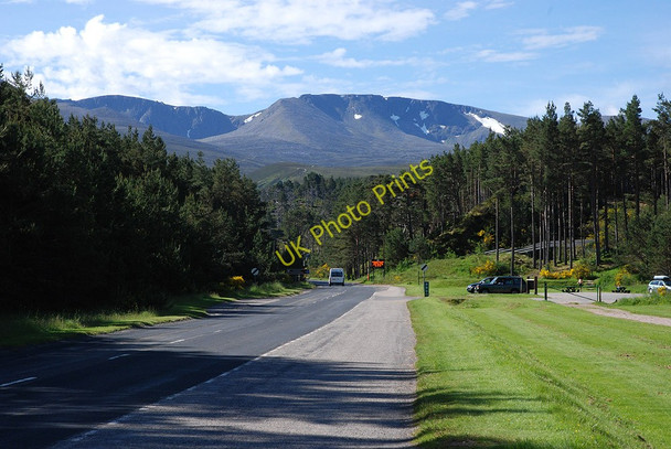 Photo 6"x4" The Cairngorm road in Glen More Glen More\/NH9809 c2009