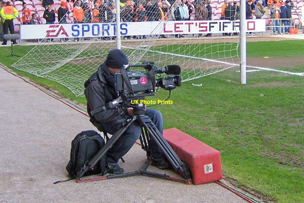 Photo 6"x4" Sky Cameraman at Bloomfield Road, Blackpool Blackpool\/SD3136 c2010